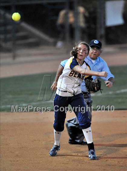 Thumbnail 3 in Ayala vs. Warren (CIF SS D3 Final) photogallery.