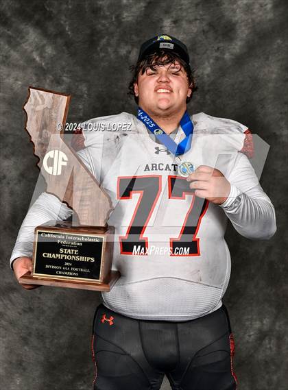 Thumbnail 2 in Arcata (CIF State DIV 6AA Championship Trophy Award Photos) photogallery.