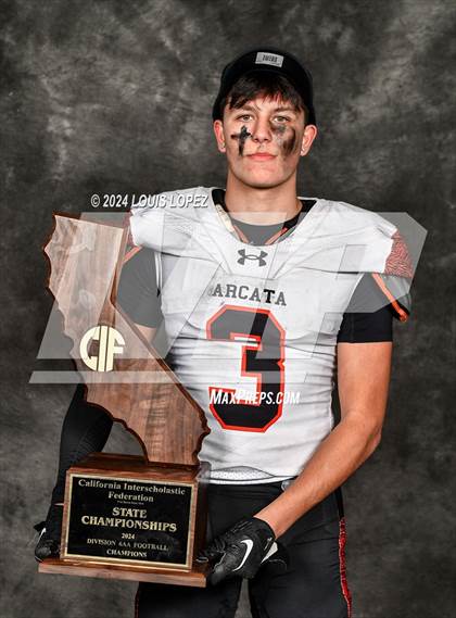 Thumbnail 2 in Arcata (CIF State DIV 6AA Championship Trophy Award Photos) photogallery.