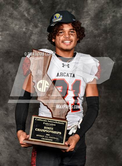 Thumbnail 2 in Arcata (CIF State DIV 6AA Championship Trophy Award Photos) photogallery.