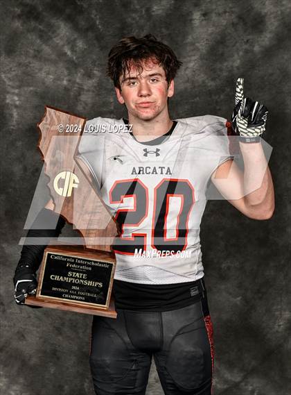 Thumbnail 3 in Arcata (CIF State DIV 6AA Championship Trophy Award Photos) photogallery.