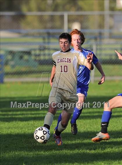 Thumbnail 2 in Wayland-Cohocton vs Haverling photogallery.