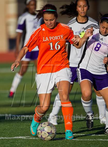 Thumbnail 1 in La Porte vs Morton Ranch (Pearland Shootout) photogallery.