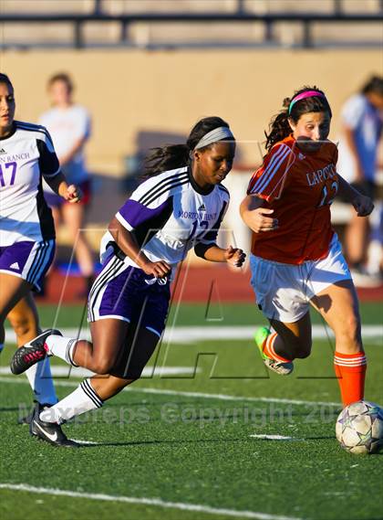 Thumbnail 2 in La Porte vs Morton Ranch (Pearland Shootout) photogallery.