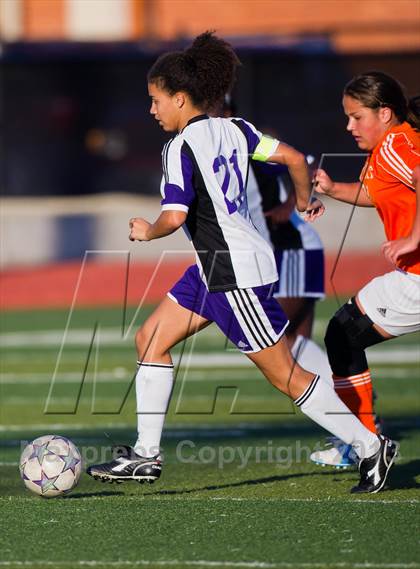 Thumbnail 3 in La Porte vs Morton Ranch (Pearland Shootout) photogallery.
