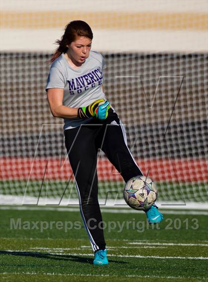 Thumbnail 2 in La Porte vs Morton Ranch (Pearland Shootout) photogallery.