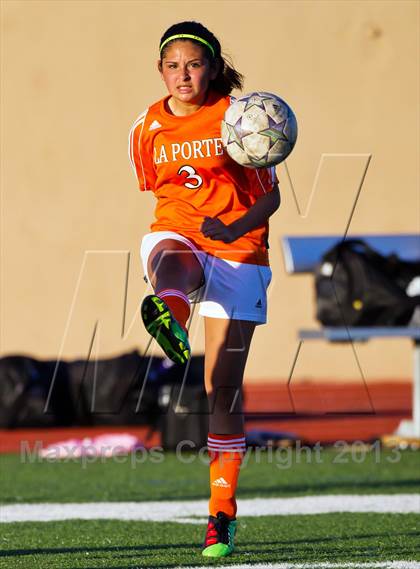 Thumbnail 2 in La Porte vs Morton Ranch (Pearland Shootout) photogallery.