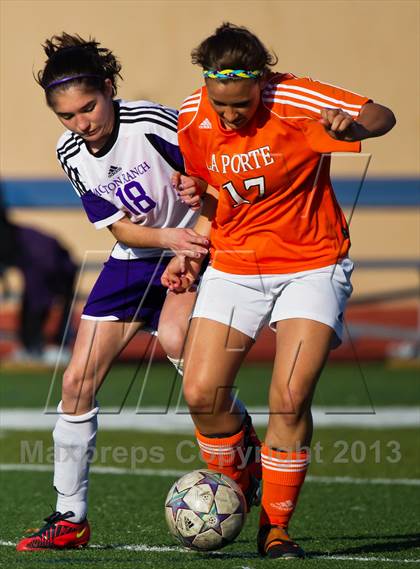 Thumbnail 3 in La Porte vs Morton Ranch (Pearland Shootout) photogallery.
