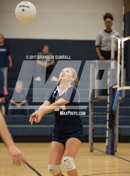 Thumbnail 3 in Calera @ Jemison photogallery.