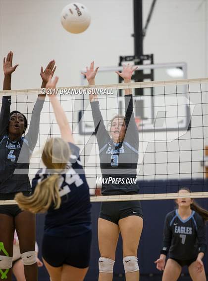 Thumbnail 3 in Calera @ Jemison photogallery.