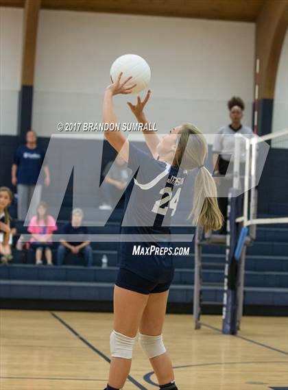Thumbnail 3 in Calera @ Jemison photogallery.