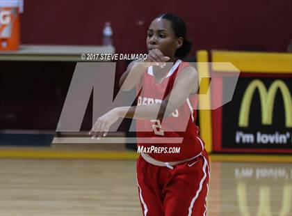 Thumbnail 3 in Archbishop Chapelle vs Riverside Academy (Allstate Sugar Bowl Classic) photogallery.