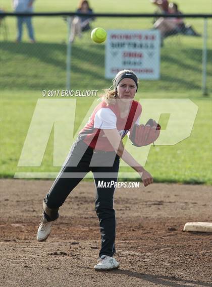 Thumbnail 2 in Franklin @ Moniteau photogallery.