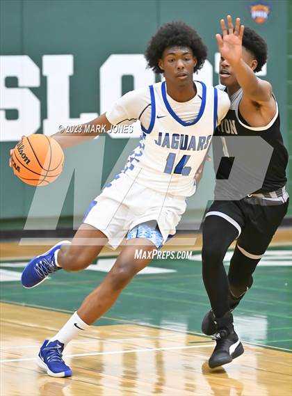 Thumbnail 2 in Willow Canyon vs. Canyon View (Sunnyslope Hoopsgiving Basketball Tournament) photogallery.