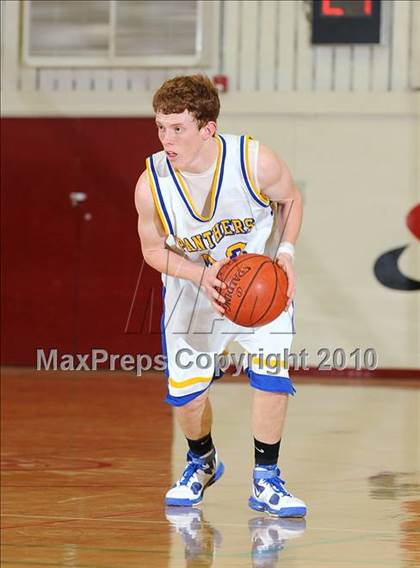 Thumbnail 3 in Maxwell vs. Live Oak photogallery.