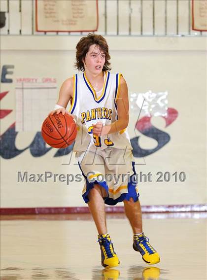 Thumbnail 1 in Maxwell vs. Live Oak photogallery.