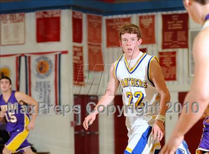 Thumbnail 1 in Maxwell vs. Live Oak photogallery.