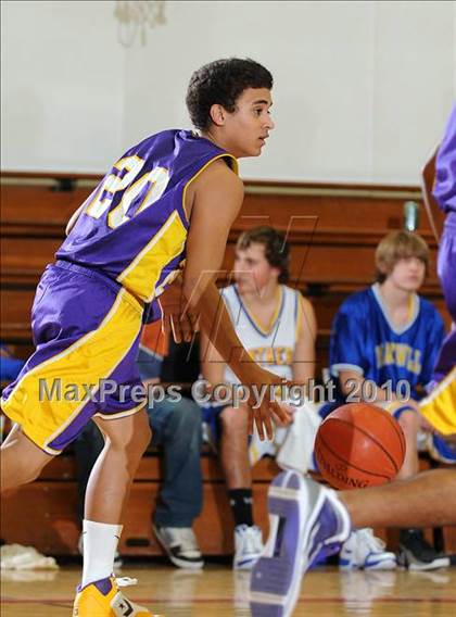 Thumbnail 3 in Maxwell vs. Live Oak photogallery.