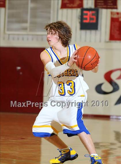Thumbnail 1 in Maxwell vs. Live Oak photogallery.