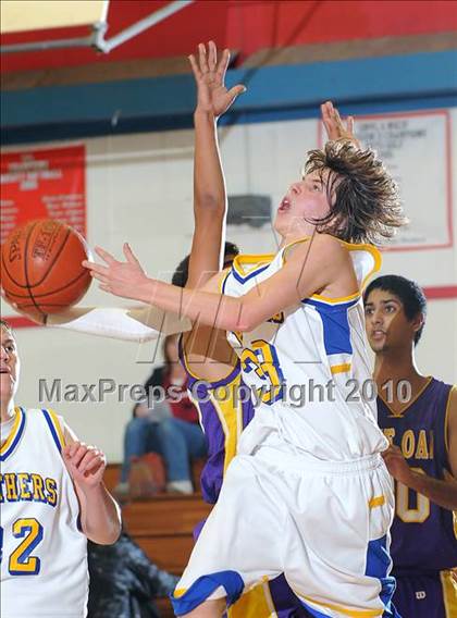 Thumbnail 2 in Maxwell vs. Live Oak photogallery.