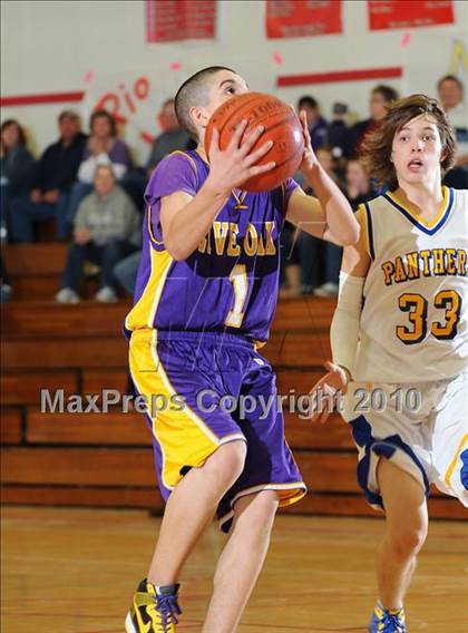 Thumbnail 2 in Maxwell vs. Live Oak photogallery.
