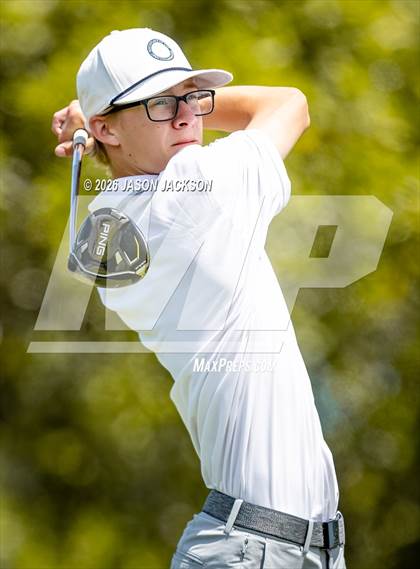 Thumbnail 1 in NCHSAA 7A 8A FINALS (Round 2) photogallery.