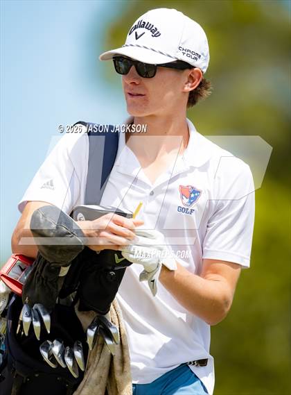 Thumbnail 2 in NCHSAA 7A 8A FINALS (Round 2) photogallery.
