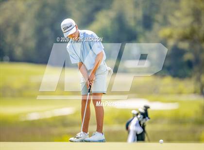 Thumbnail 1 in NCHSAA 7A 8A FINALS (Round 2) photogallery.