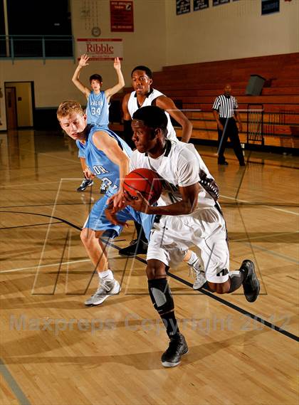 Thumbnail 1 in Valor Christian vs. Montbello (Ralston Roundup Tournament) photogallery.