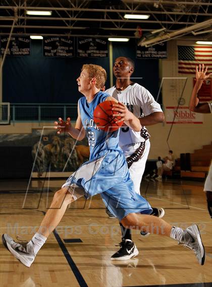 Thumbnail 1 in Valor Christian vs. Montbello (Ralston Roundup Tournament) photogallery.