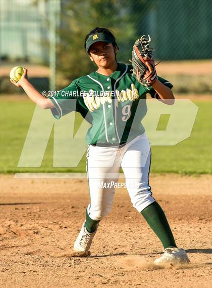 Thumbnail 2 in Agoura @ Moorpark photogallery.