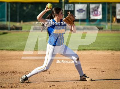 Thumbnail 1 in Agoura @ Moorpark photogallery.