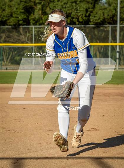Thumbnail 2 in Agoura @ Moorpark photogallery.
