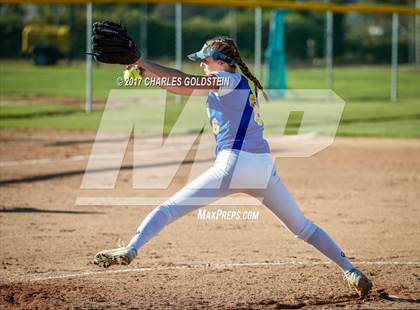 Thumbnail 1 in Agoura @ Moorpark photogallery.