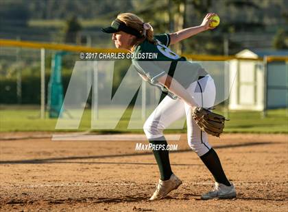 Thumbnail 2 in Agoura @ Moorpark photogallery.