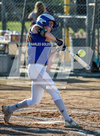 Thumbnail 2 in Agoura @ Moorpark photogallery.