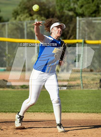 Thumbnail 3 in Agoura @ Moorpark photogallery.