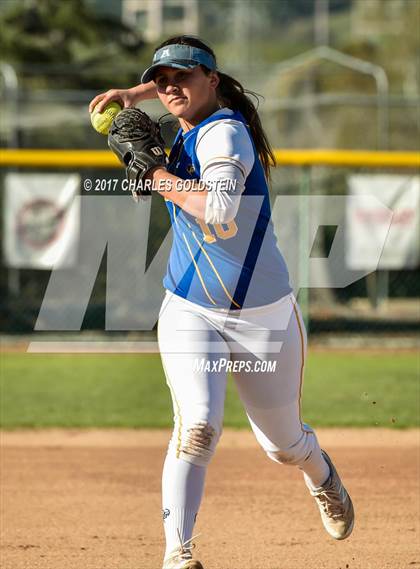 Thumbnail 2 in Agoura @ Moorpark photogallery.