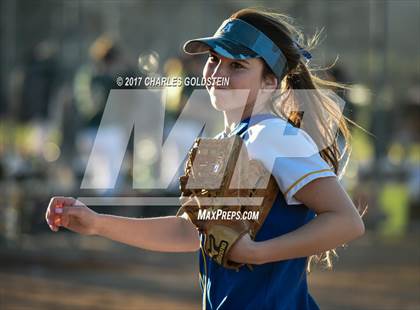 Thumbnail 2 in Agoura @ Moorpark photogallery.