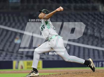 Thumbnail 2 in Perfect Game All-American Classic (East vs. West) photogallery.