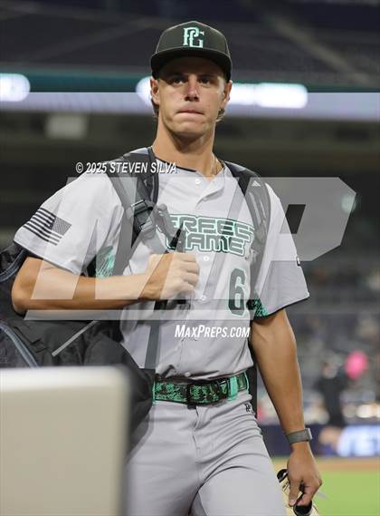 Thumbnail 2 in Perfect Game All-American Classic (East vs. West) photogallery.