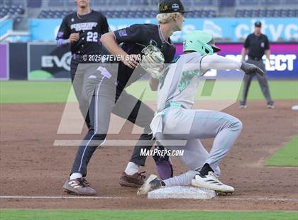 Thumbnail 2 in Perfect Game All-American Classic (East vs. West) photogallery.