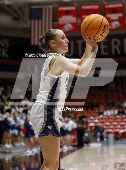Thumbnail 3 in Snow Canyon vs Ridgeline (UHSAA 4A Final) photogallery.