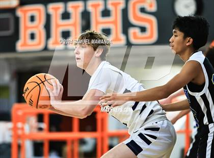 Thumbnail 2 in Loyola vs Poly photogallery.