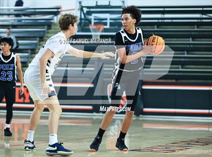 Thumbnail 1 in Loyola vs Poly photogallery.