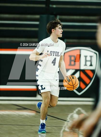 Thumbnail 2 in Loyola vs Poly photogallery.