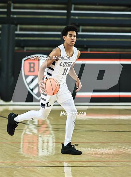 Thumbnail 2 in Loyola vs Poly photogallery.