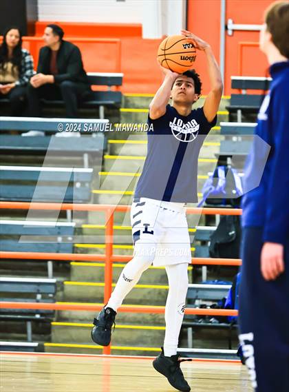 Thumbnail 3 in Loyola vs Poly photogallery.