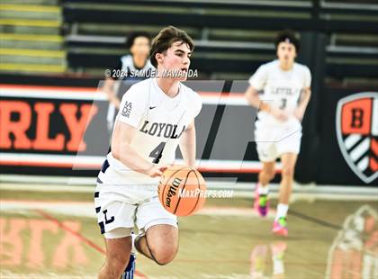 Thumbnail 2 in Loyola vs Poly photogallery.