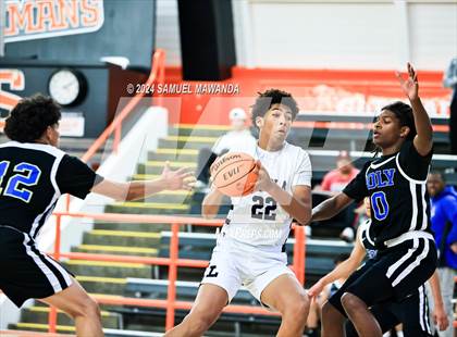 Thumbnail 3 in Loyola vs Poly photogallery.